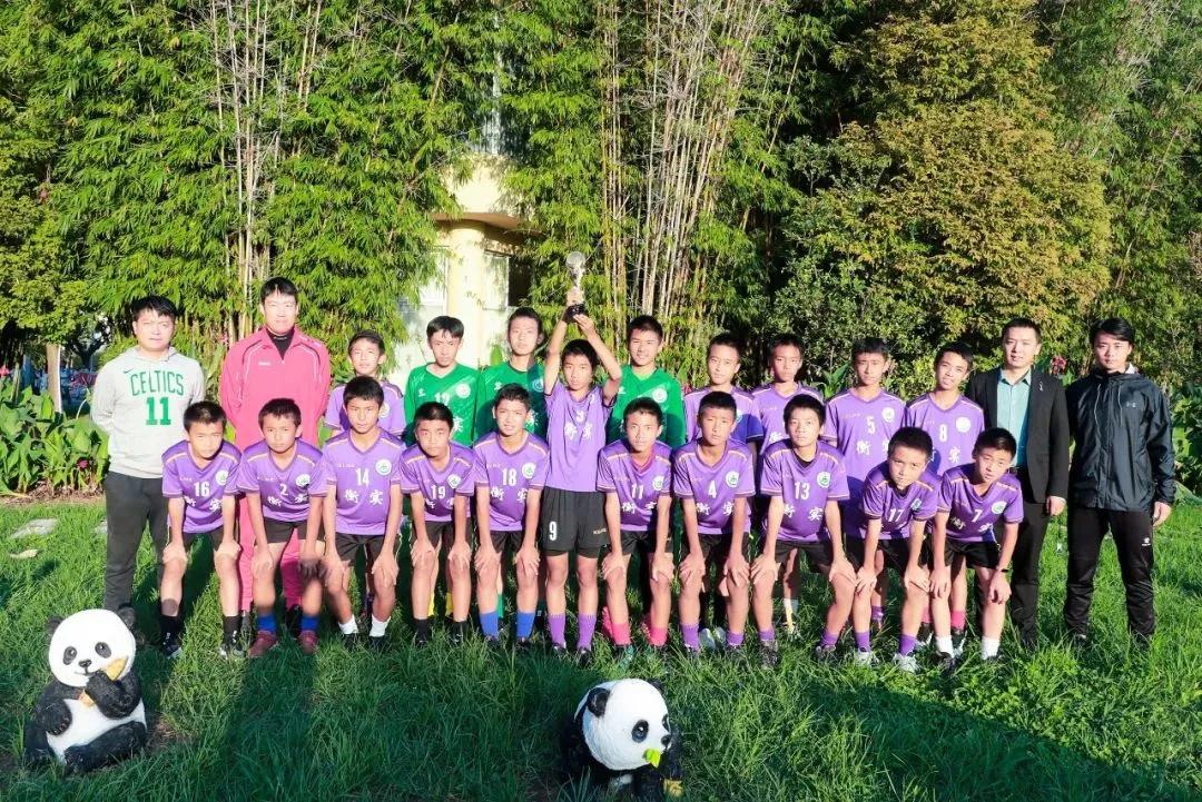 中国女足训练刻苦,学习中国女足精神