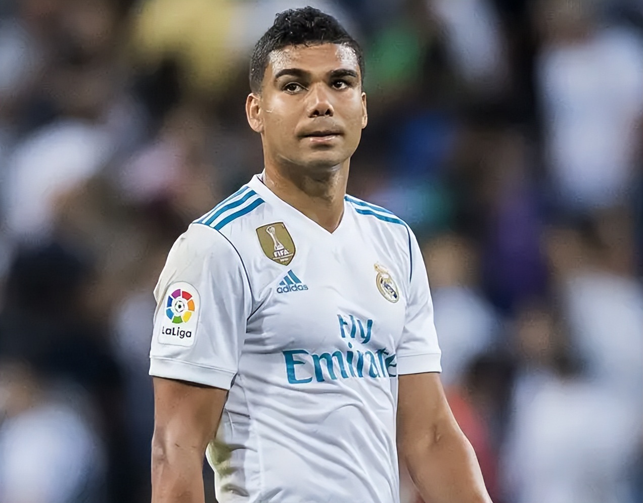 c罗加盟英超,曼城6000万签下芒特