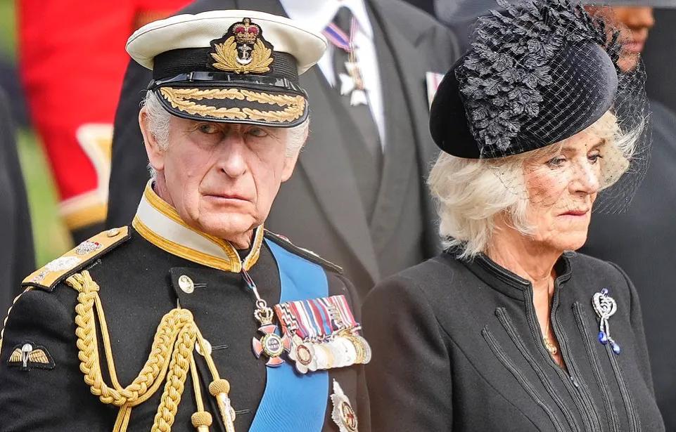 查尔斯上任,查尔斯上任英国国王