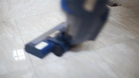 洗地机洗地板好用吗,洗地机地板顽固污渍测评