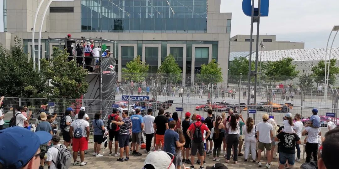 27岁楠妹在加拿大：花2万元读语言班，赚了十几万，圆了留学梦