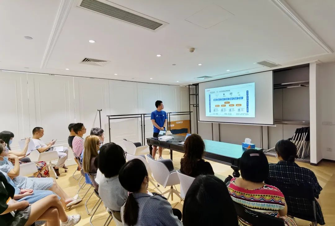 桐江贸易志华软件X2-300项目启动，赋能门店智慧经营