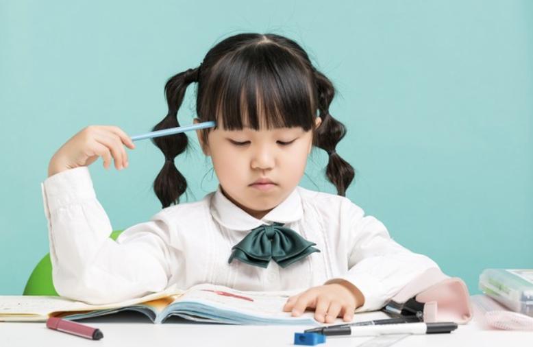 “为了抢占C位，全家轮番给我打电话”家长能消停会么？