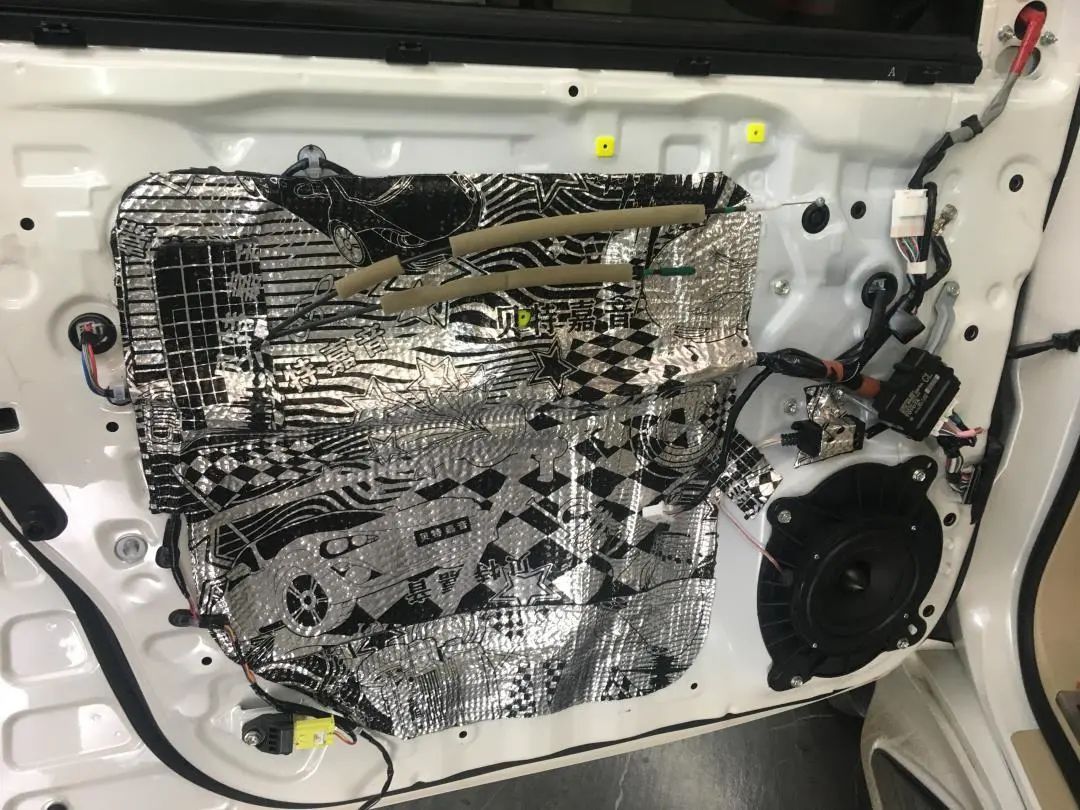 酷路泽升级大喇叭,丰田酷路泽改装蜗牛喇叭