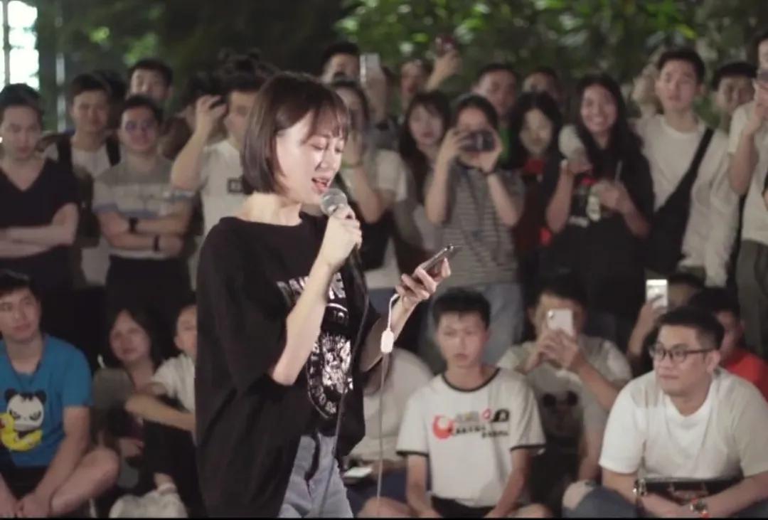 抖音网红歌手戴羽彤,抖音唱歌网红最火前十名歌手