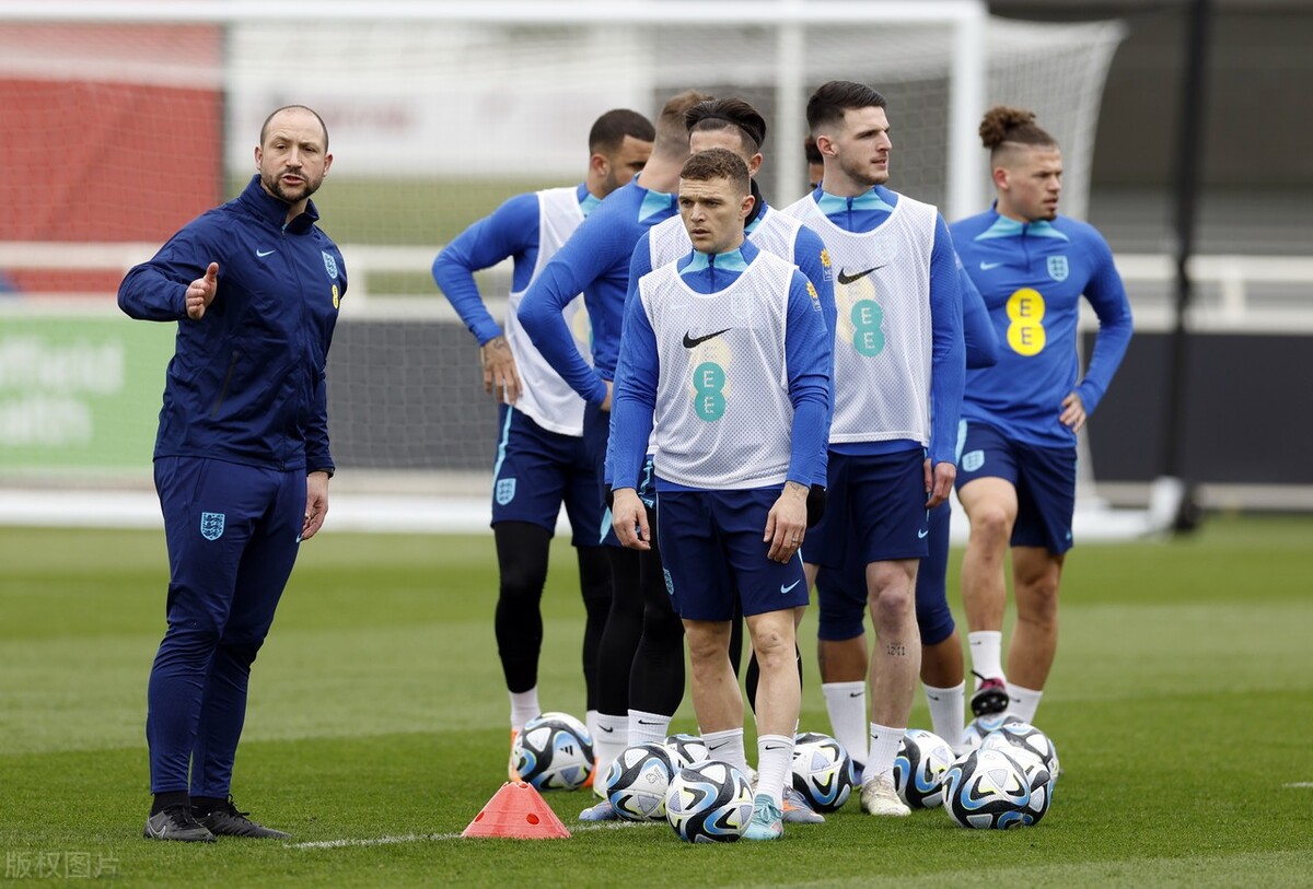 英格兰足球队23人大名单,英格兰26人大名单4个右后卫