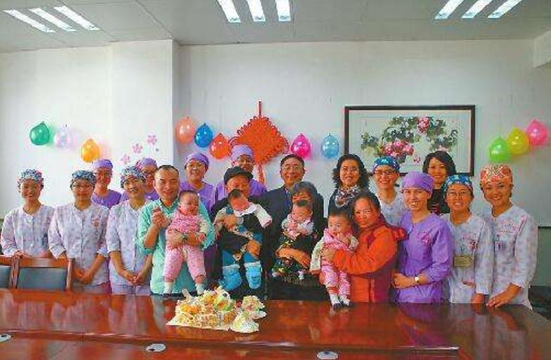 山东24岁女子诞下五胞胎,泰安24岁女子产下五胞胎多少斤