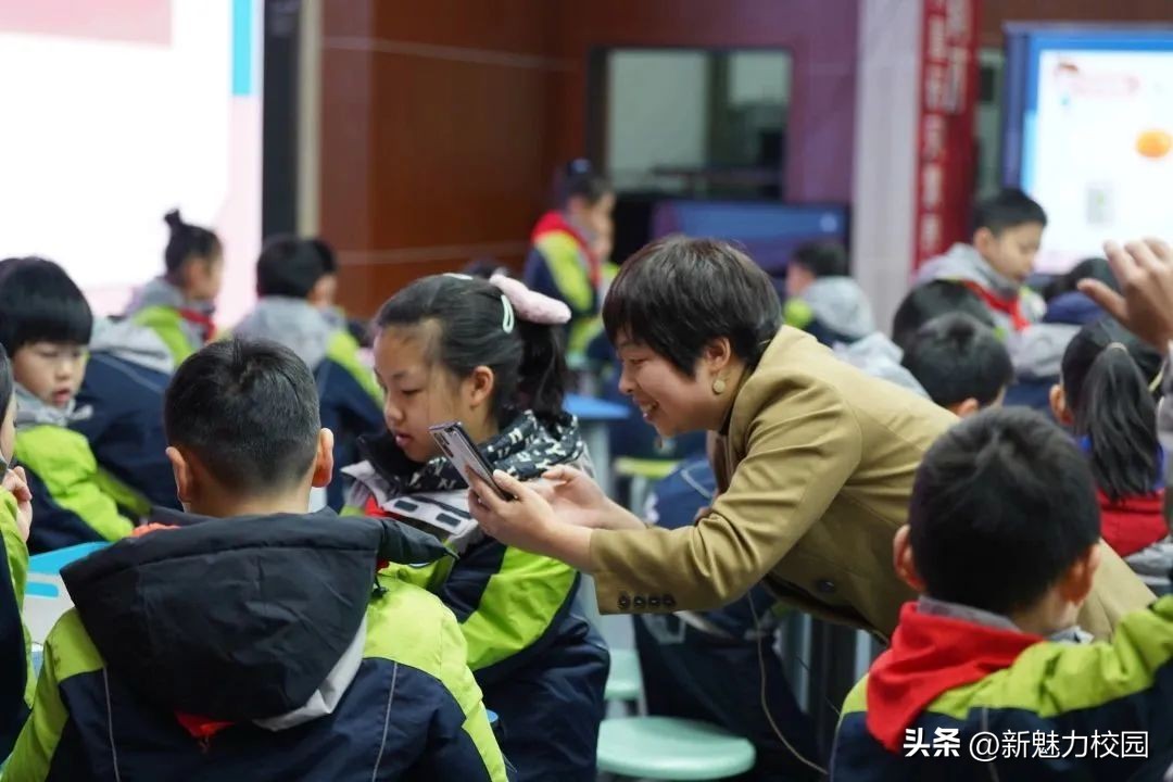 江苏省十四五教育科学规划课题开题报道：《三角形的稳定性》