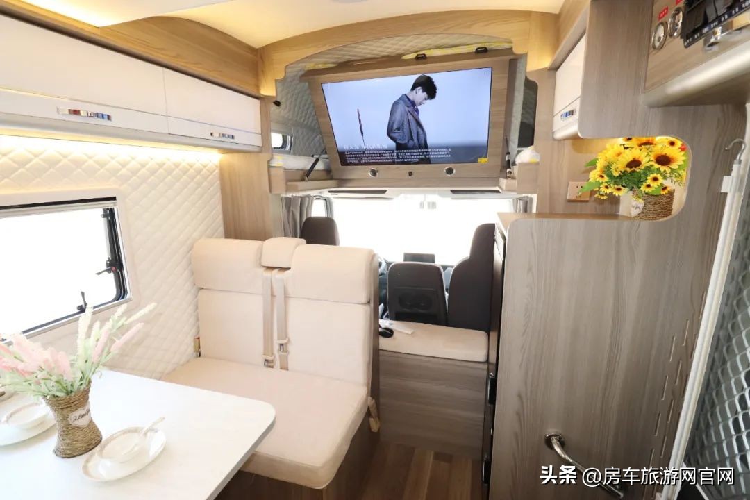 新飞房车h300,新飞h300尊享版轻卡平头房车