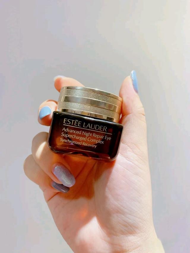 三四十妈妈用什么眼霜,30-40岁最适合的眼霜怎样用