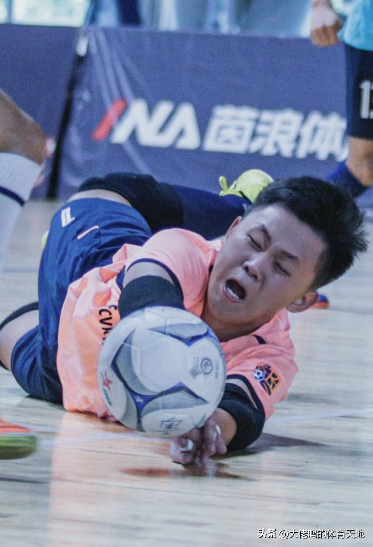 五轮战罢停止注册新球员，多名国家队员加盟粤超联赛