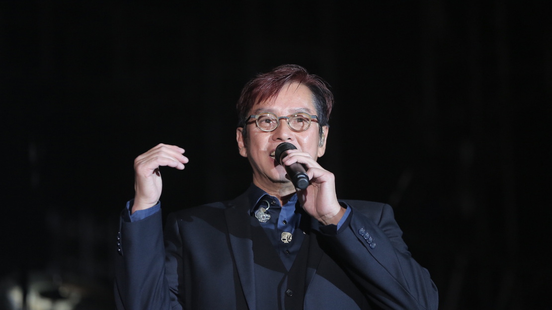 谭咏麟1995年专辑,难舍难分1990年春节晚会谭咏麟