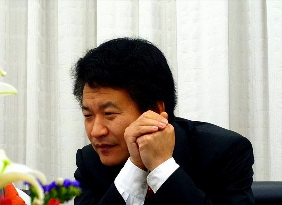 徐立华身价多少个亿,徐立华身家