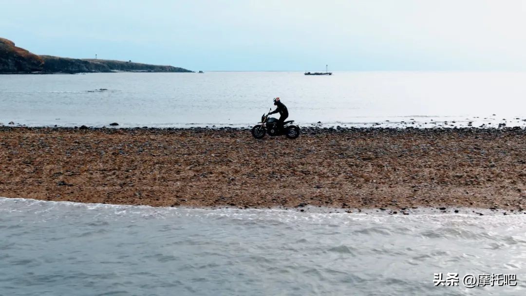 赛文佐650scr攀爬者,摩托莫里尼赛文佐650攀爬版评测