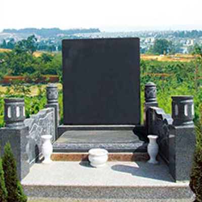 昆明有纪念意义的墓,昆明跑马山公墓