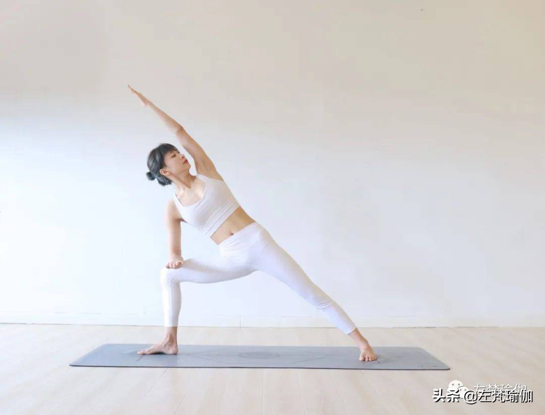 经期可以做的瑜伽运动瑜伽体式,瑜伽初学者的瑜伽体式