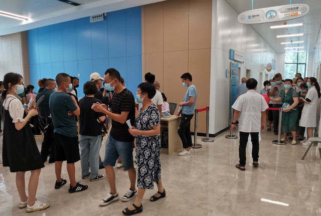 人到老年，别把老本攥得太紧，我每月给儿子2千6，有吃有喝享福了