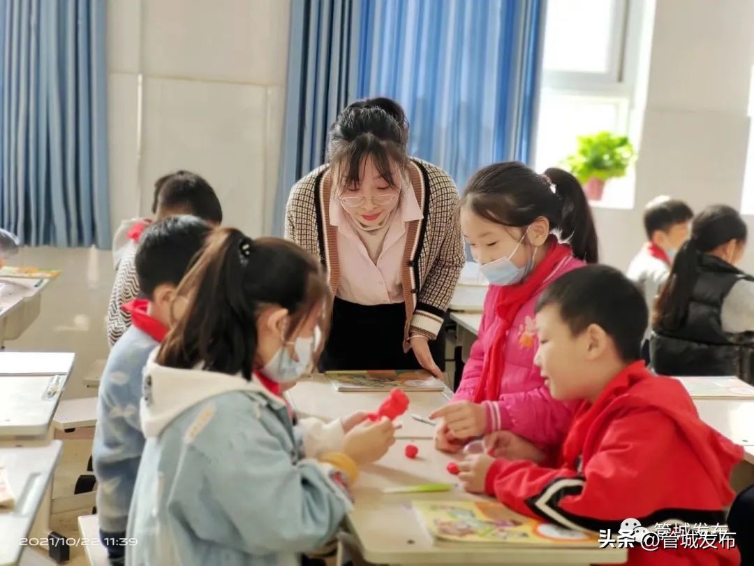 喜迎二十大建功新时代非凡十年,喜迎二十大奋进新征程微学校视频