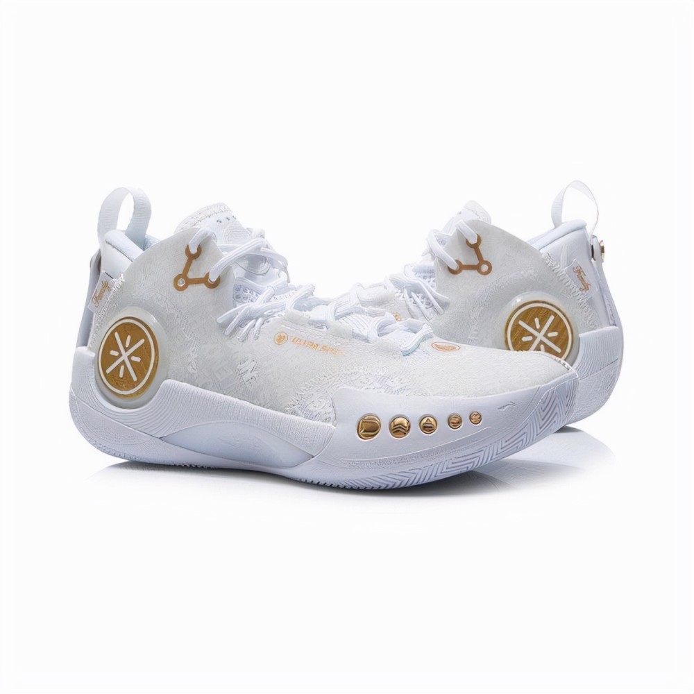 李宁新品！JB1代联名配色曝光，韦德幻影4被指抄袭，空袭9代崛起