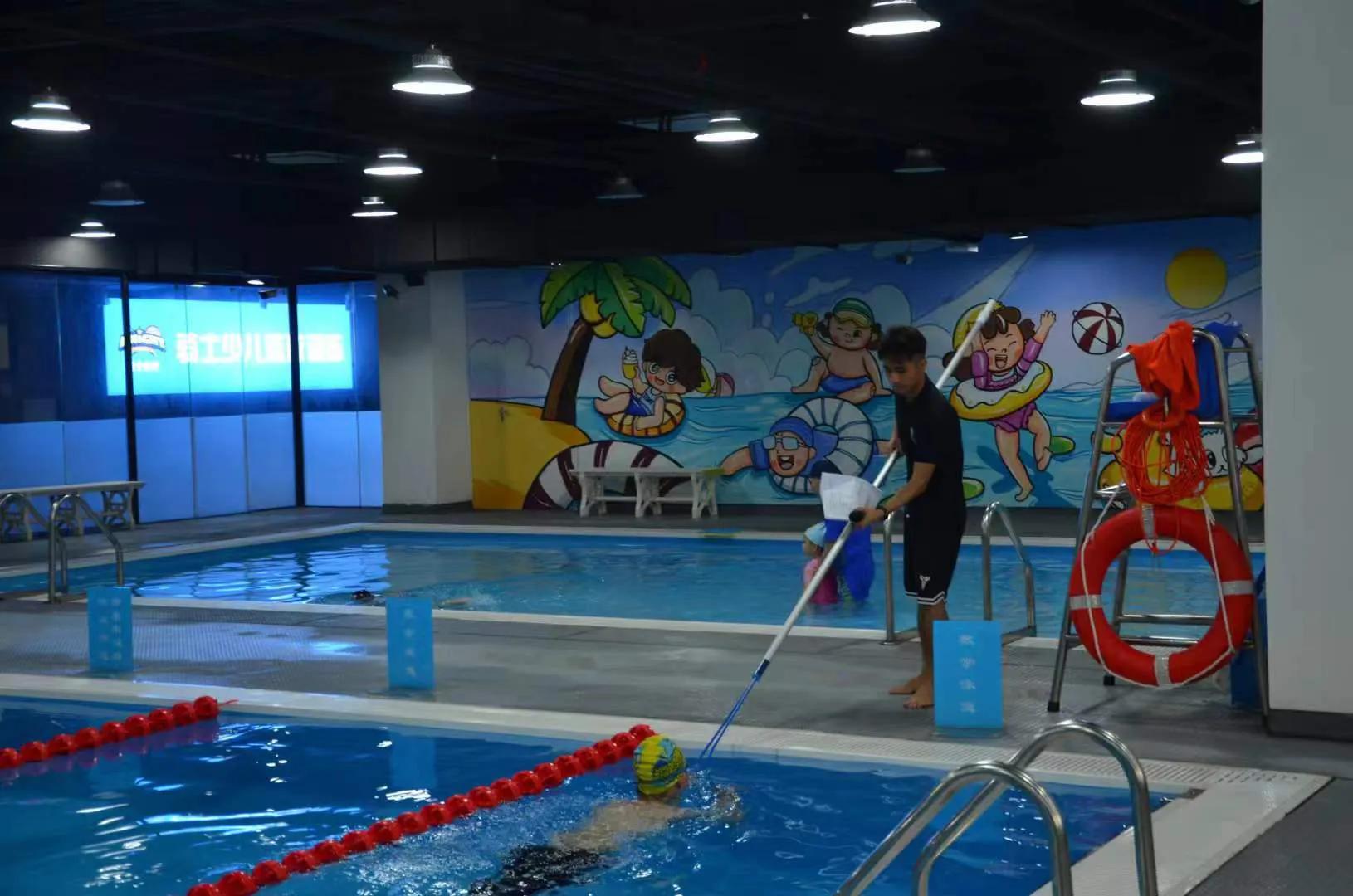 布吉东方半岛社区联合青创社区·承翰站开展体育公益活动