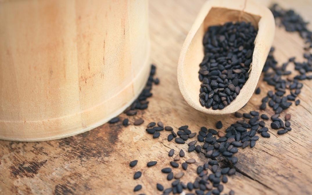 夏天多吃这8种碱性食物,碱性的食物多吃一些应季的