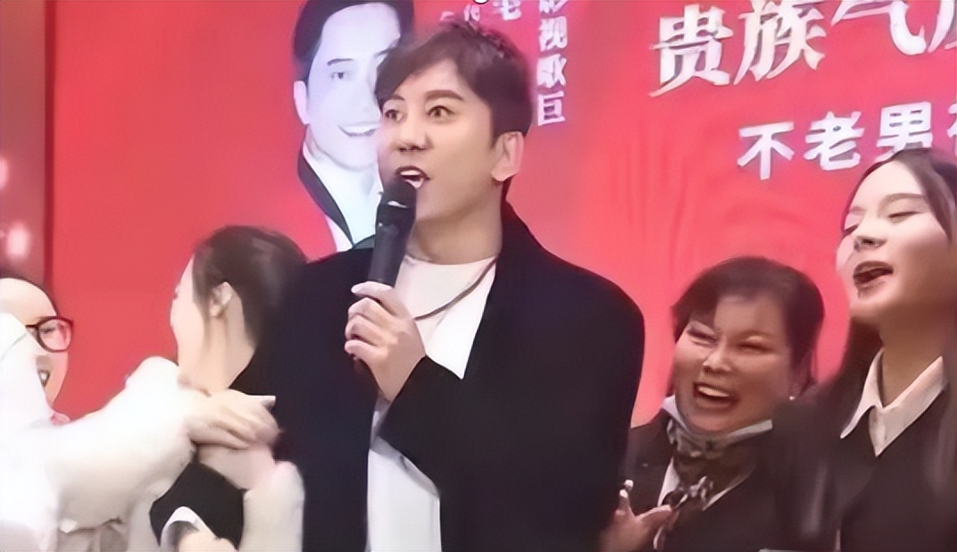 毛宁从哪一年开始淡出歌坛,毛宁在1998年春晚