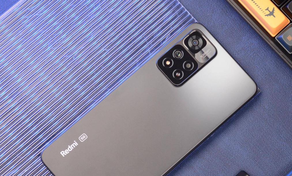 2000左右的全面屏手机推荐一下,2000左右的大屏手机推荐