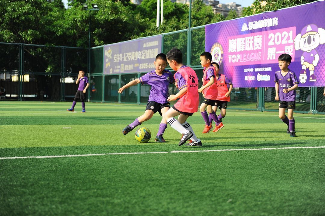 足球运动可以锻炼身体哪些方面,足球运动的体育精神和文化价值