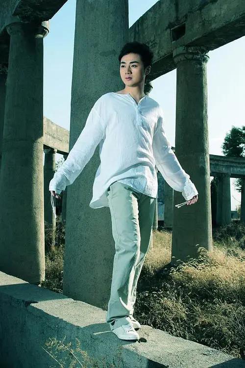 余少群当年有多火,余少群的巅峰时期