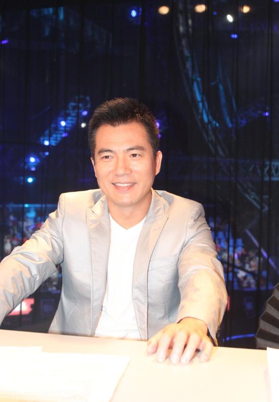 黄健翔离开央视后,黄健翔辞职演讲