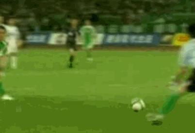 球，真没这么踢的。