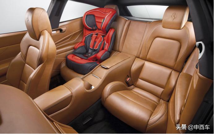 法拉利fuvpurosangue冰蓝色,法拉利fuvpurosangue发布