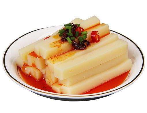 自制凉粉清凉爽口非常好吃,如何在家自制嫩滑爽口的凉粉