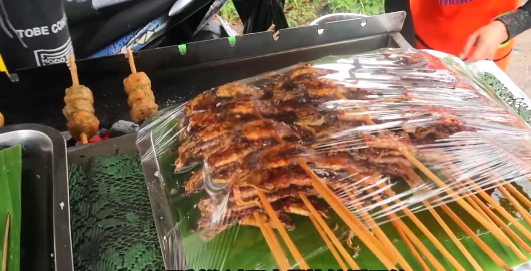 澳洲人退休到泰国旅游,聘请当地姑娘当导游,从此之后爱上泰国