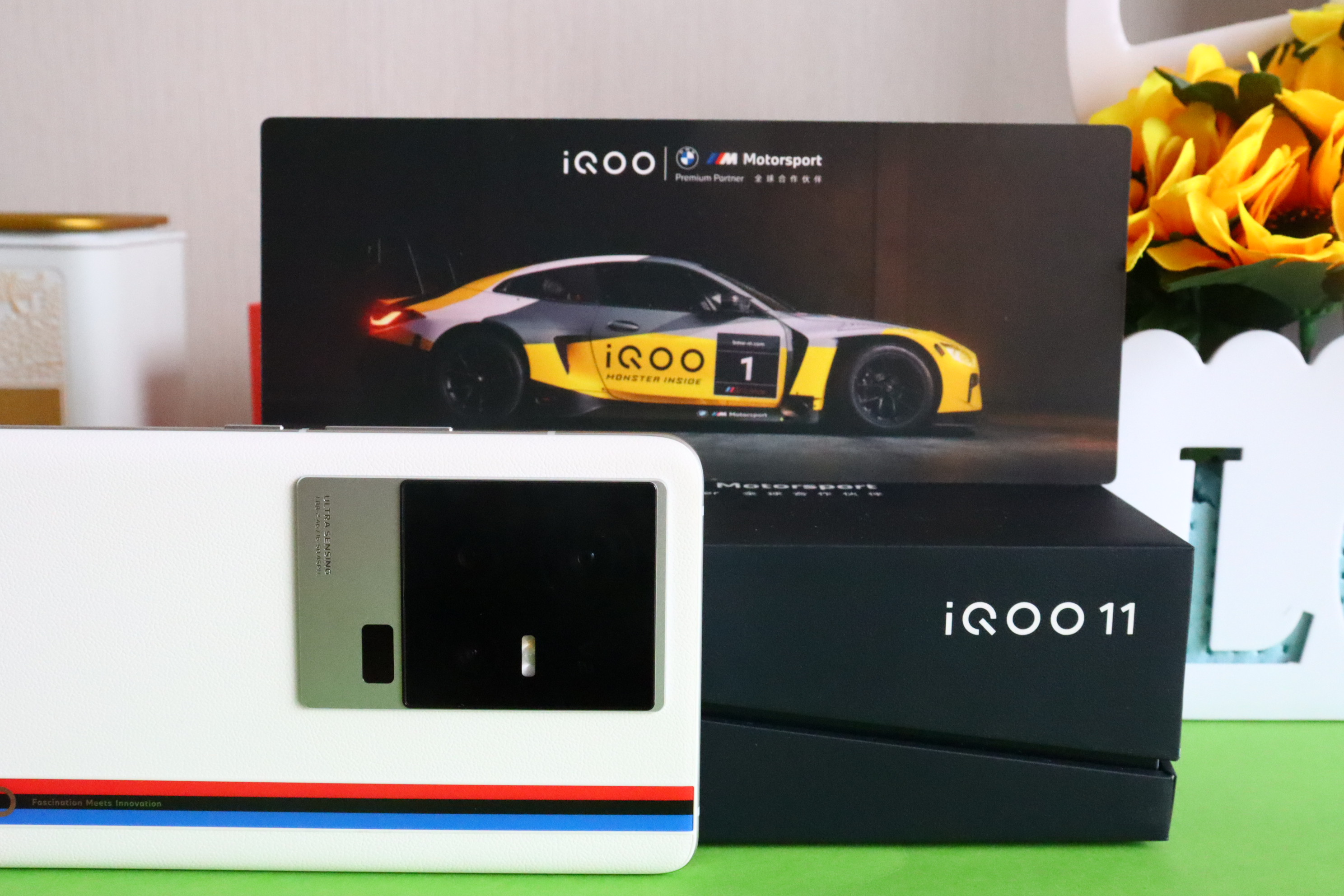 iQOO11是地表最强直屏旗舰吗,国产直屏旗舰iqoo11测评拍摄