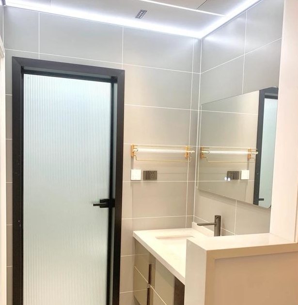 卫生间直对进户门怎么处理,卫生间门直对马桶怎么办