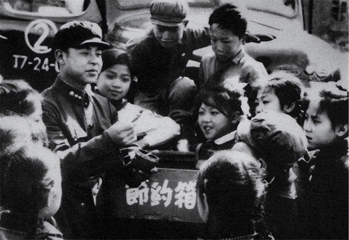 1962年雷锋因公牺牲，年仅22岁，41年后鉴定人披露细节令人心疼