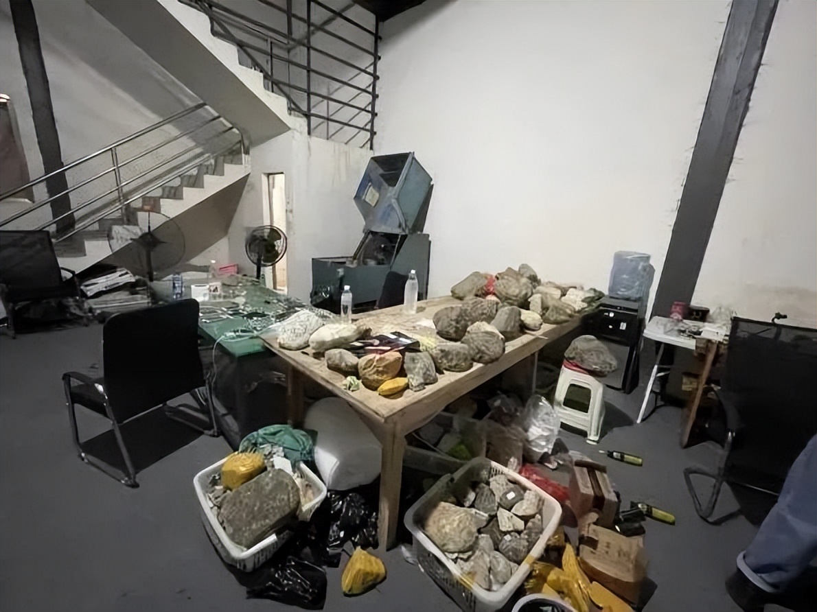 赌石套路,翡翠贝壳赌石套路