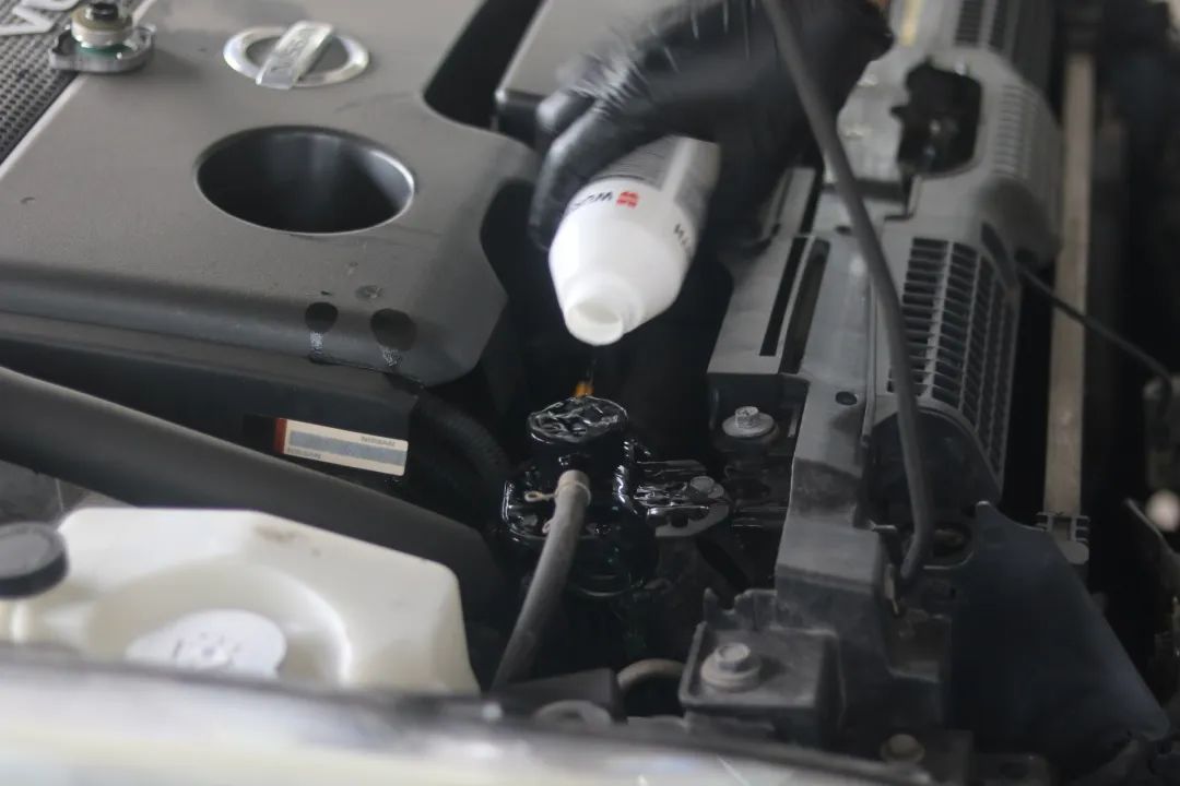 09天籁全车翻新整改多少钱,日产天籁自己撞烂了维修多少钱