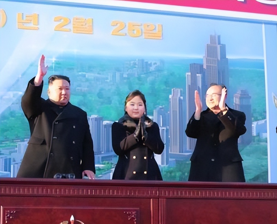 朝鲜第一千金气场,朝鲜第一千金首次亮相