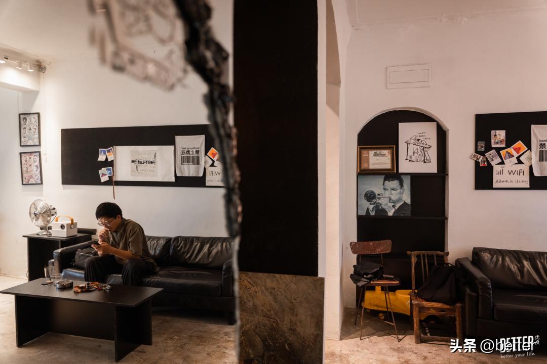 这家鼓手开的咸鱼咖啡，用音乐和咖啡「摆烂」