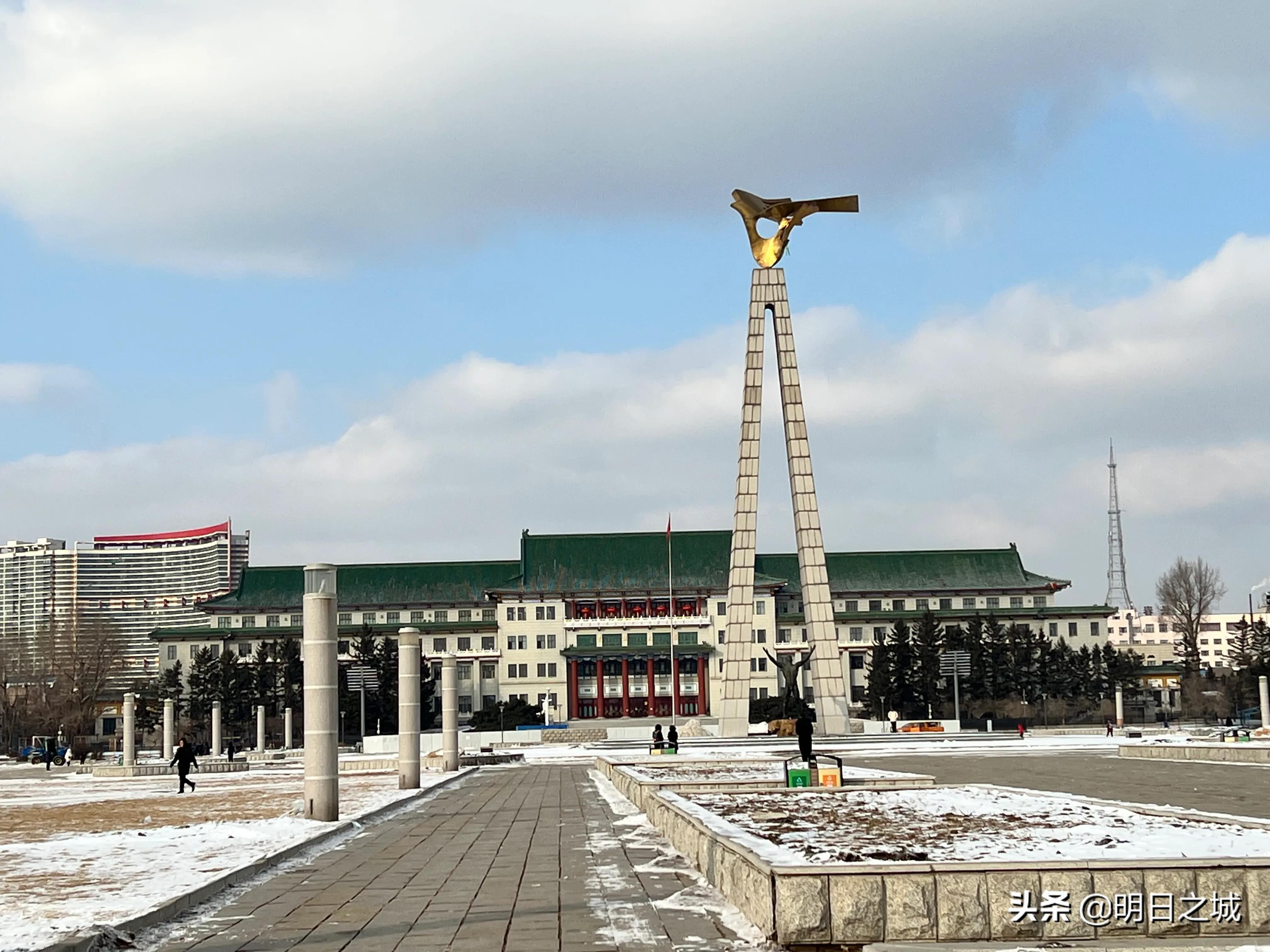 那街那景那人！《人世间》里的“吉春市”，仿佛回到旧时的长春