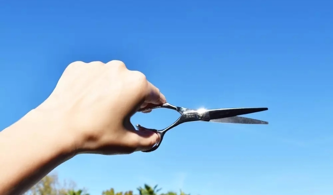 自己理发技巧两边剪多高,自己理发技巧