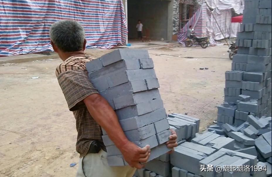 我有个残疾哥哥，爸妈让我出钱给侄子买房，我偷偷做了个决定