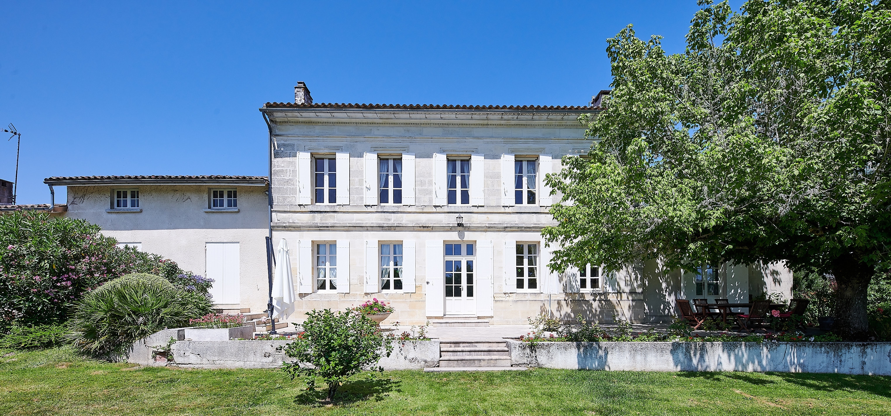 购买法国干红葡萄酒,法国进口葡萄酒69元买一送一