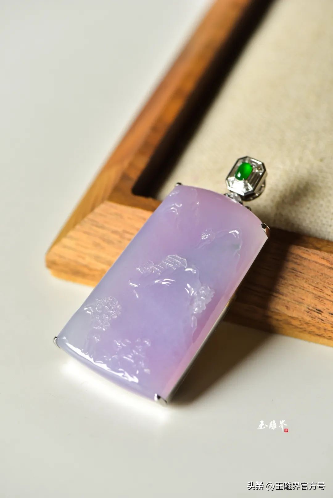 老外喜欢翡翠饰品吗,外国人喜欢的翡翠品种