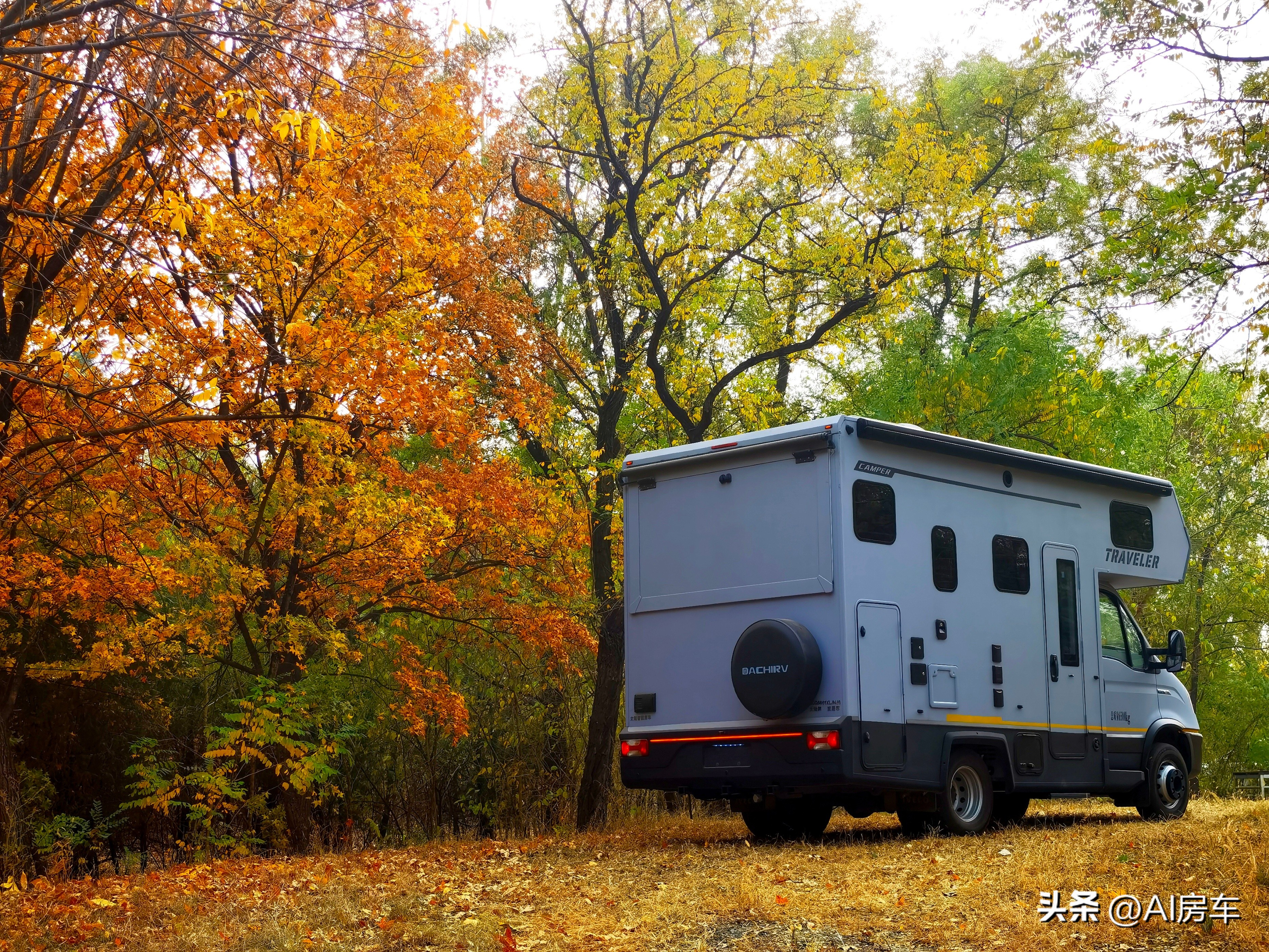 空间和配置都不错,续东2022定制洲际旅行版房车