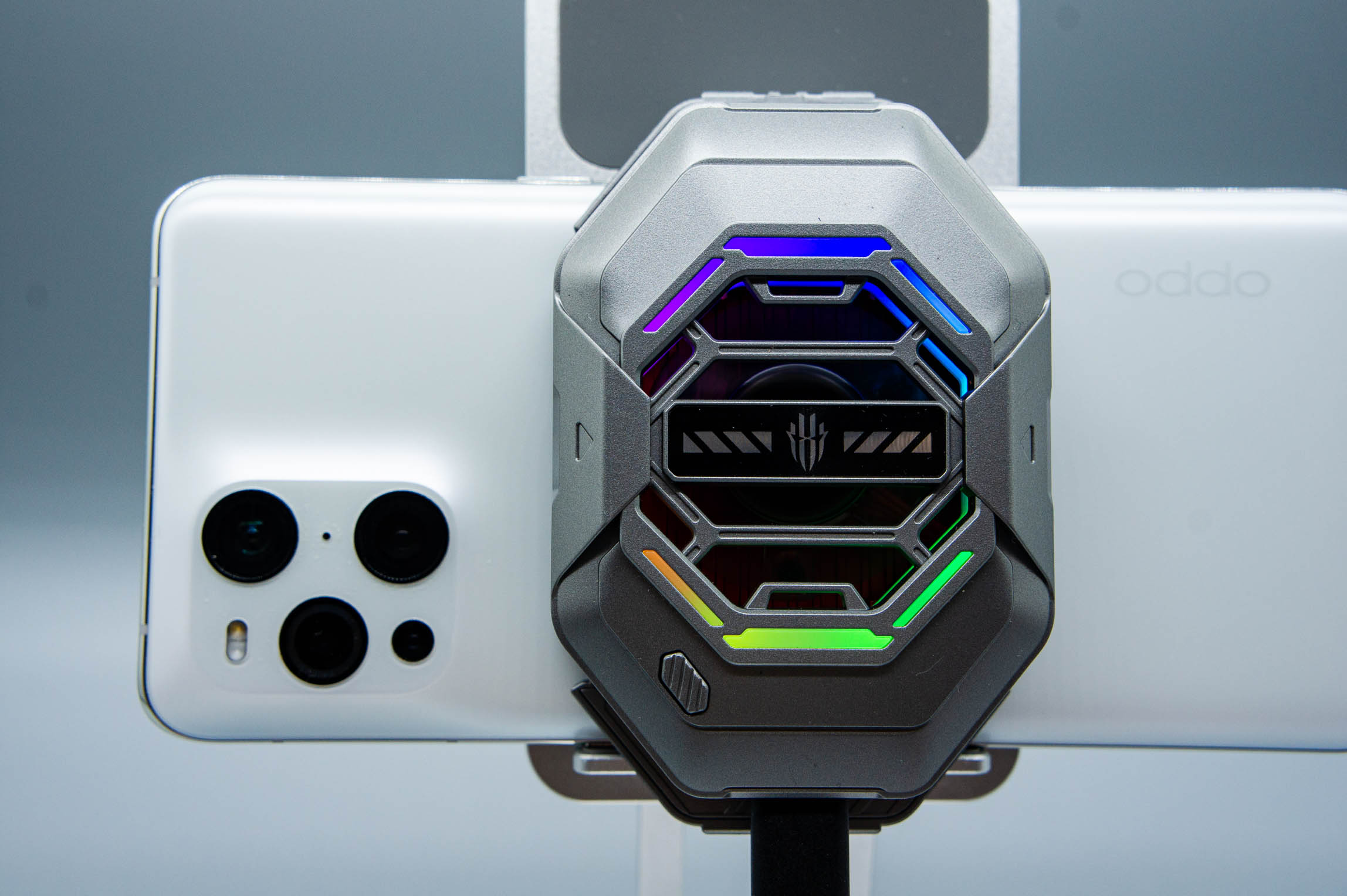 手机游戏散热背夹测评,游戏手机配散热背夹极限测试