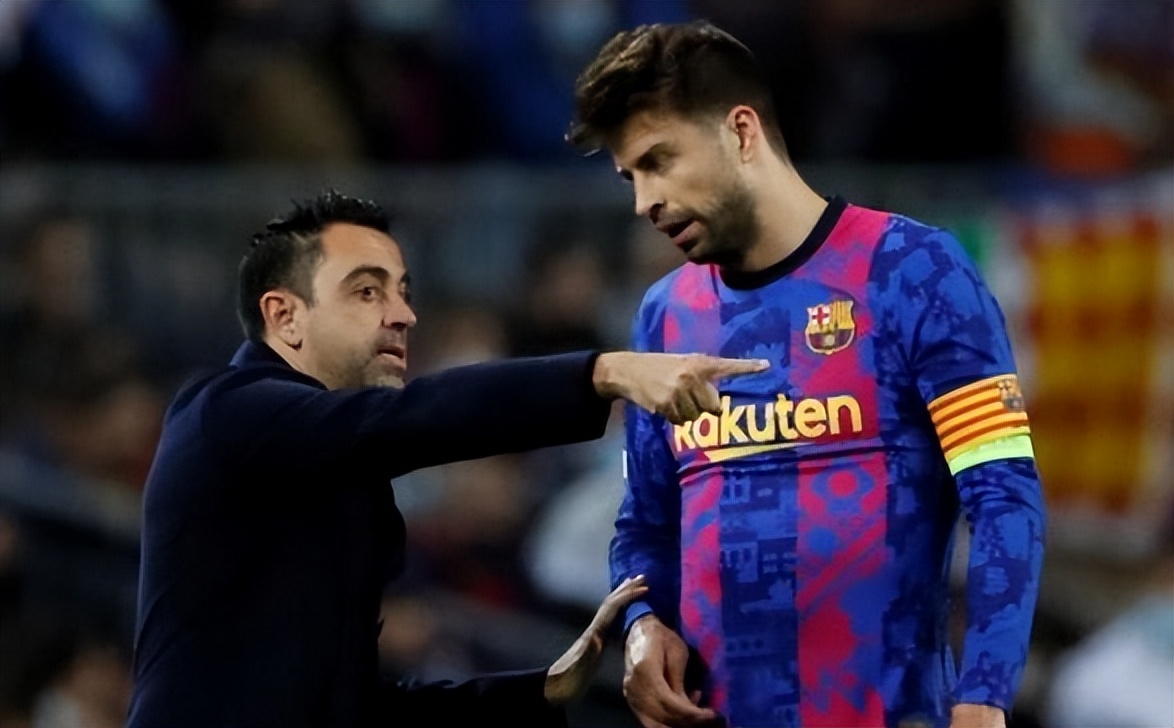 穷困潦倒巴萨依然是主角，利物浦的恩人，拜仁的钱包，差一个官宣