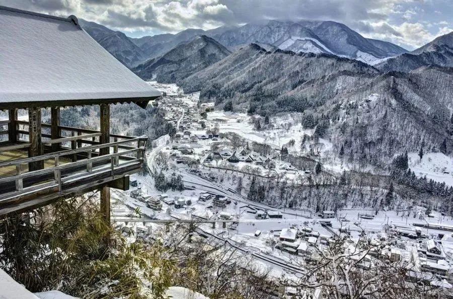 日本的冬天太漫长了,日本的冬天富士山